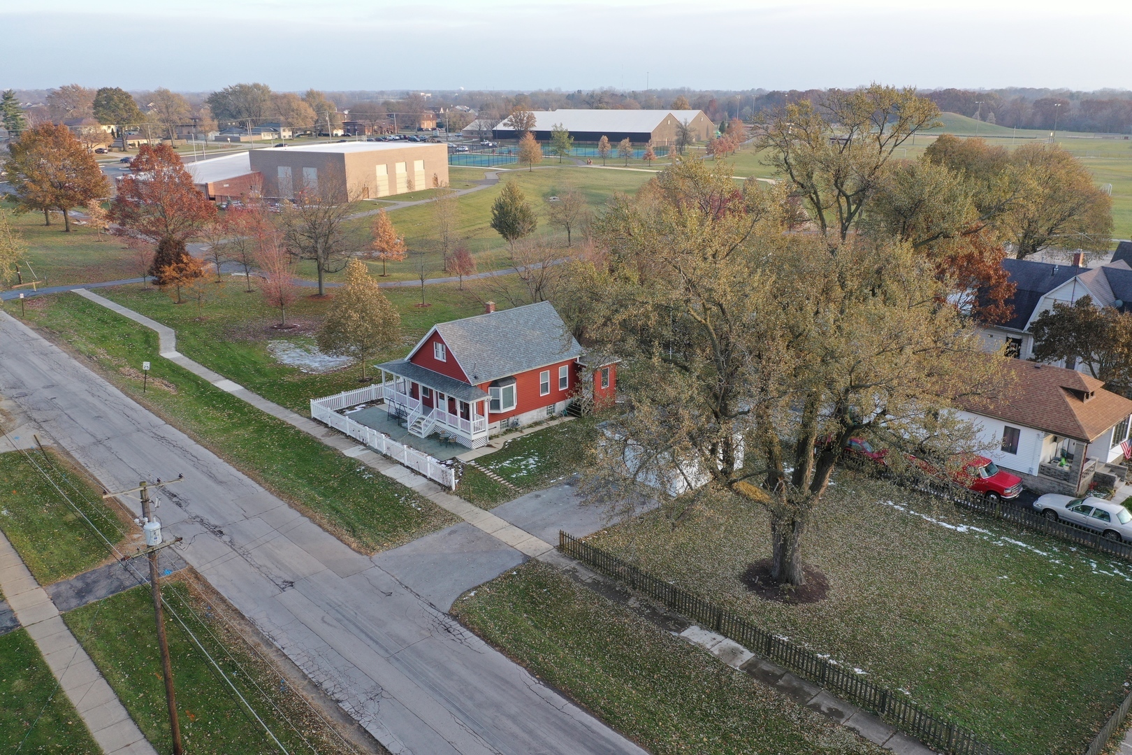 410 East 18th Street  Lockport IL 60441 photo