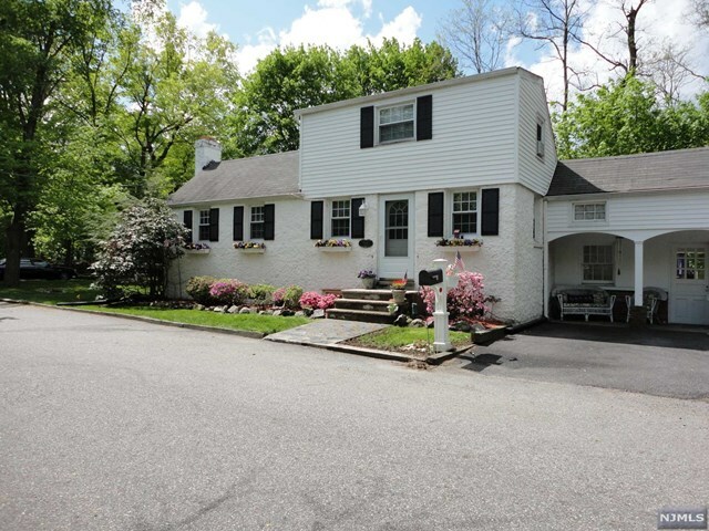 Property Photo:  54 Riverview Terrace  NJ 07430 