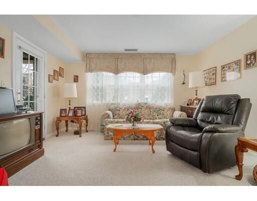 Property Photo:  18 Weatherly Drive 1  MA 01970 