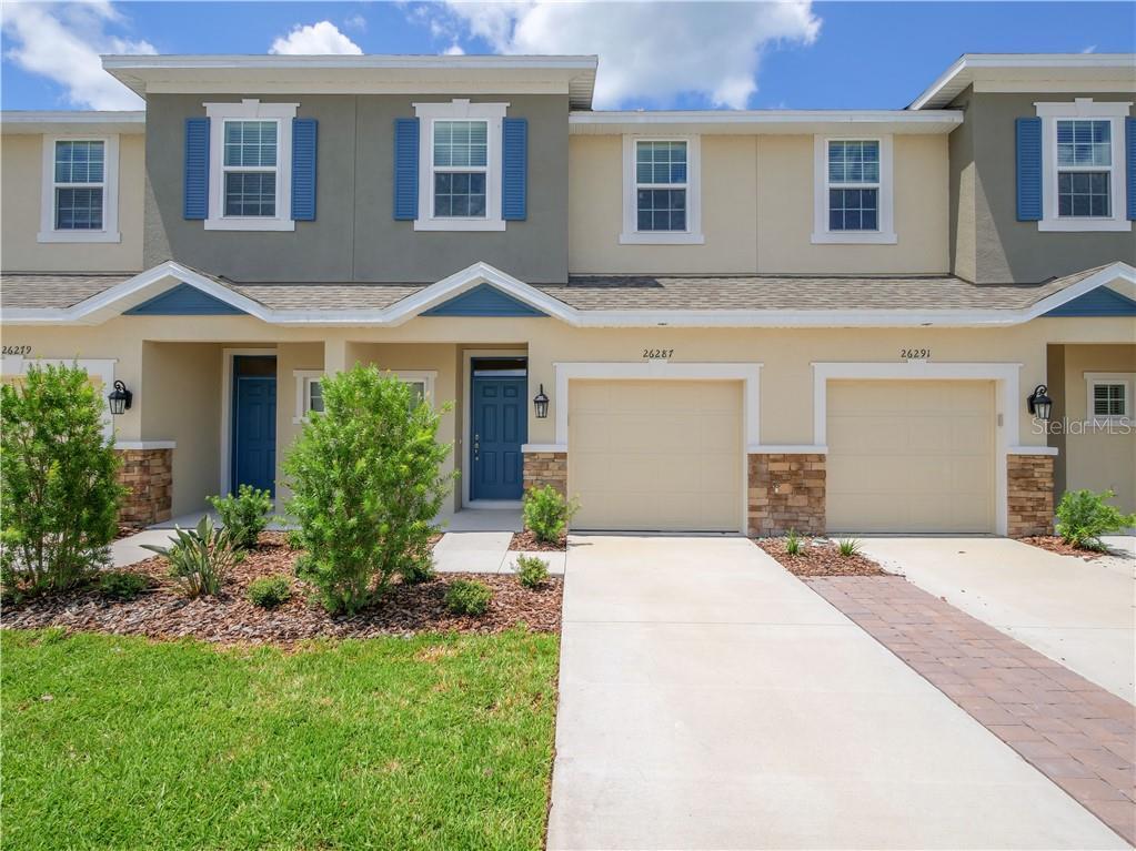 Property Photo: 1058 Amber Leaf Trail 04-31 FL 33544