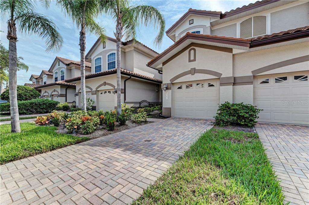 Property Photo:  8347 Miramar Way  FL 34202 