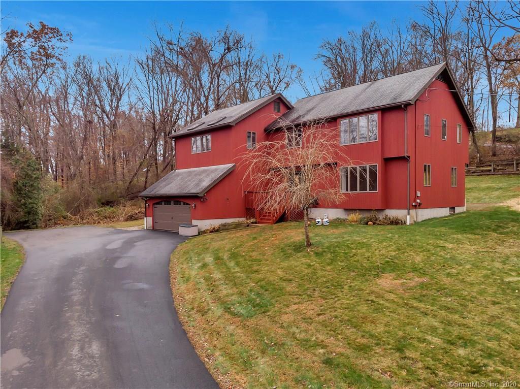 Property Photo: 886 Totoket Road CT 06472