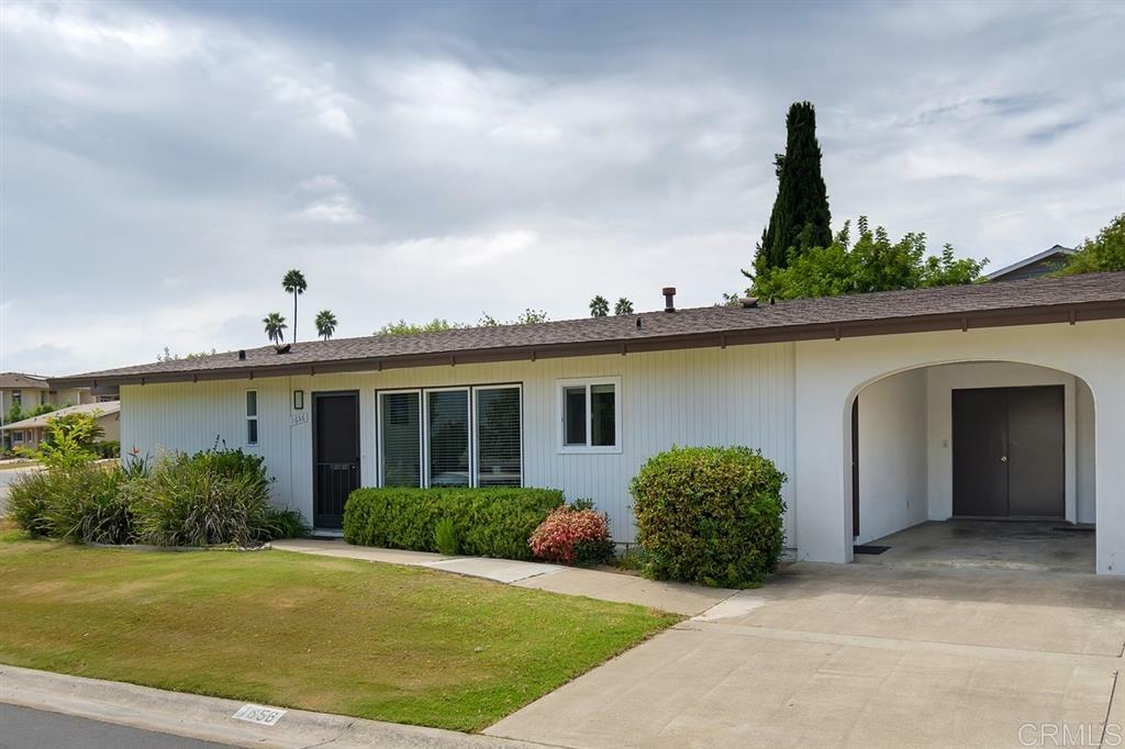 Property Photo:  1656 La Madera Ln  CA 92078 