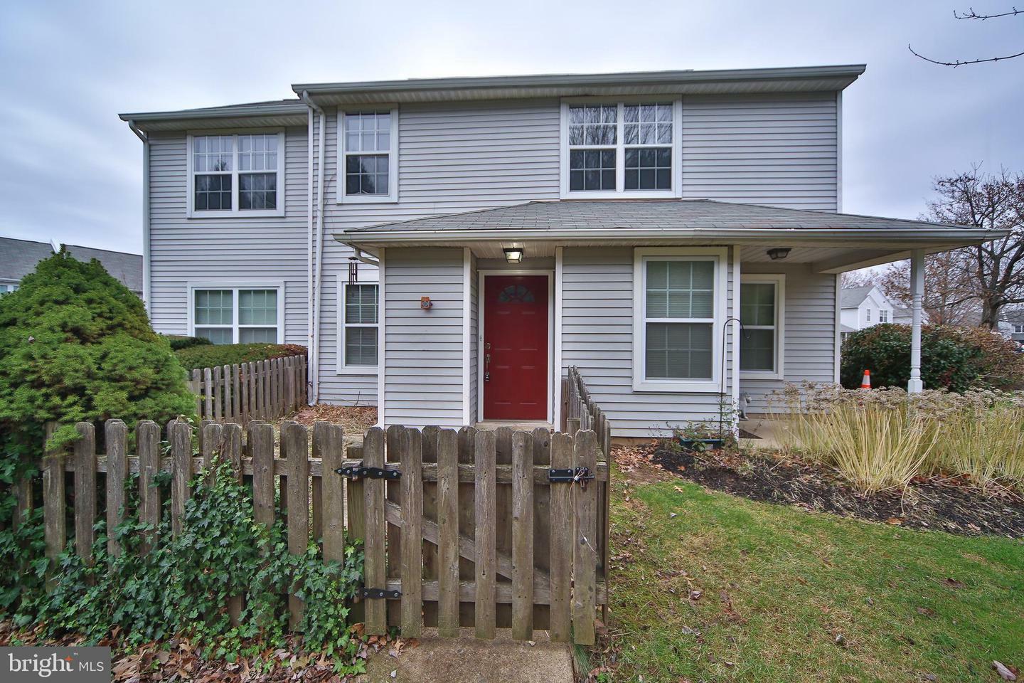 Property Photo:  22 Craig Court 136  PA 18940 