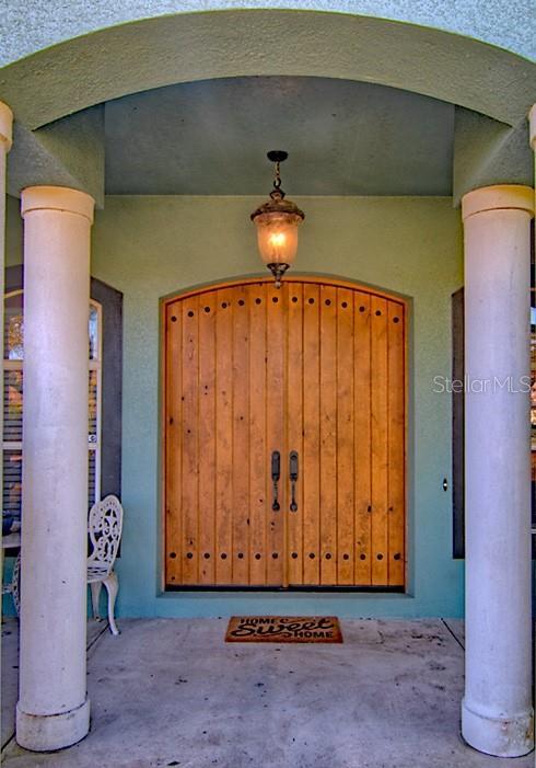 Property Photo: 922 Franklin Street FL 32701