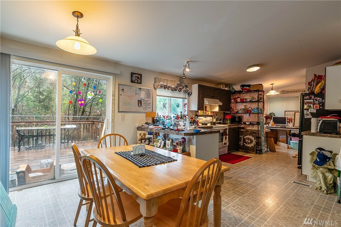 Property Photo: 8434 Golden Valley Dr WA 98266