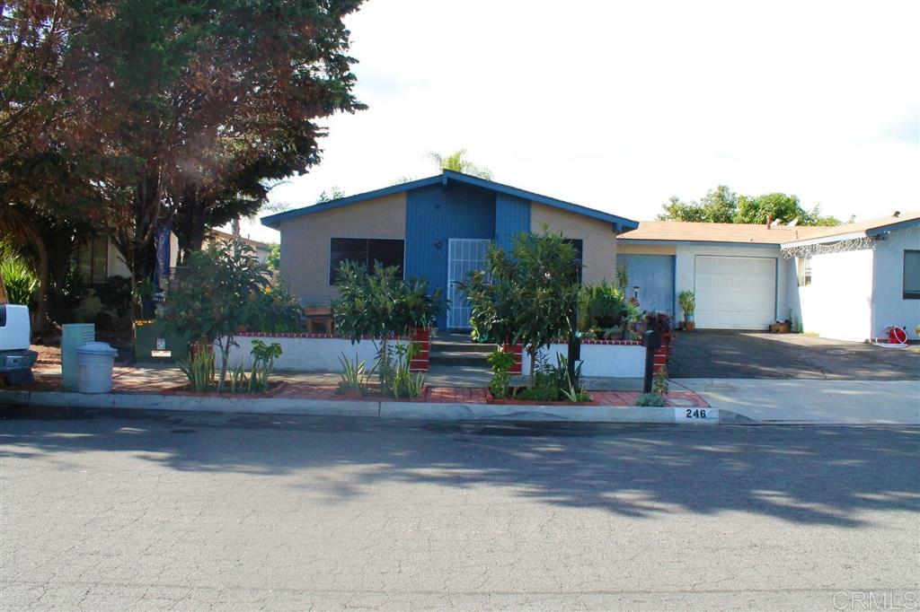 Property Photo:  246 Avenida Del Gado  CA 92057 