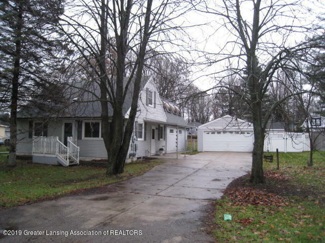 Property Photo:  5833 Hilliard Road  MI 48911 