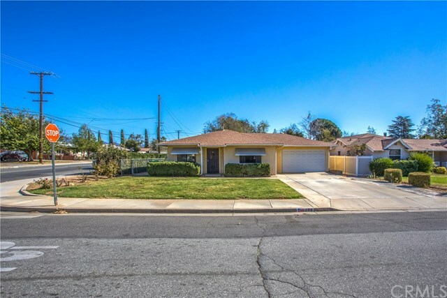 Property Photo:  798 Massachusetts Avenue  CA 92223 