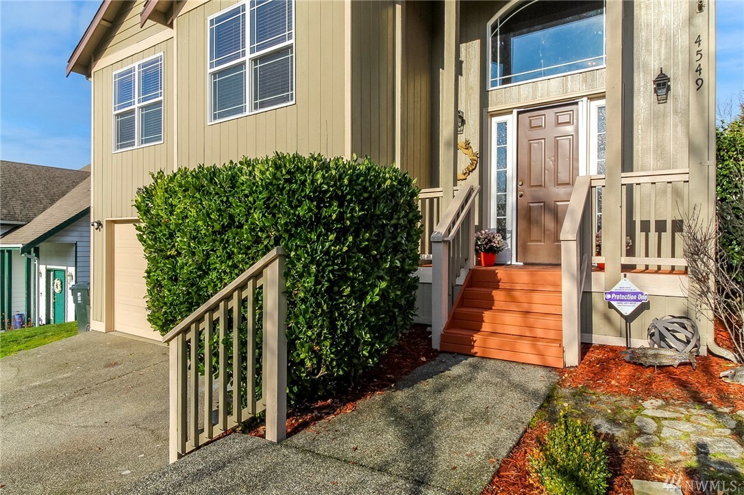Property Photo: 4549 44th St NE WA 98422