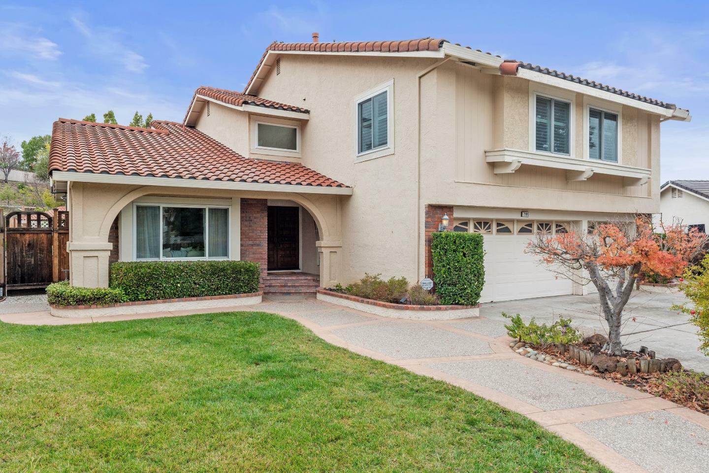 Property Photo: 7095 Hollow Lake Way CA 95120