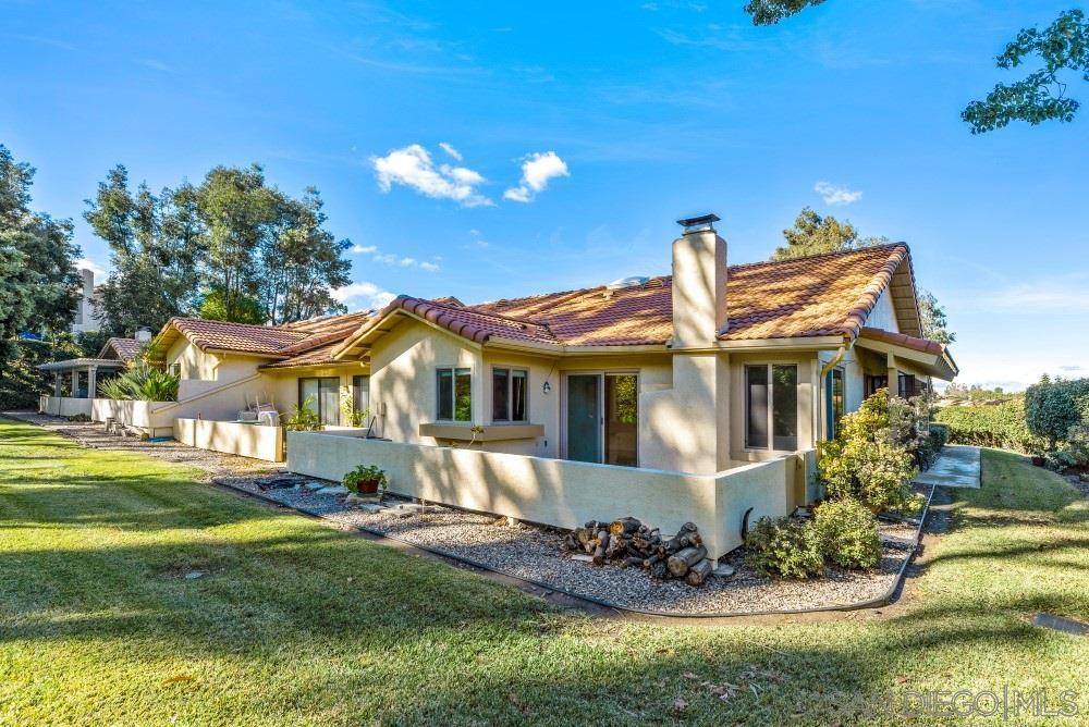 Property Photo: 17847 Avenida Alozdra CA 92128