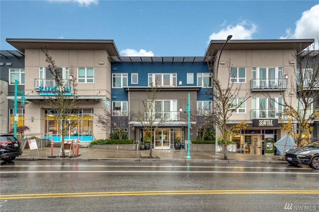 Property Photo: 375 Kirkland Avenue 150 WA 98033