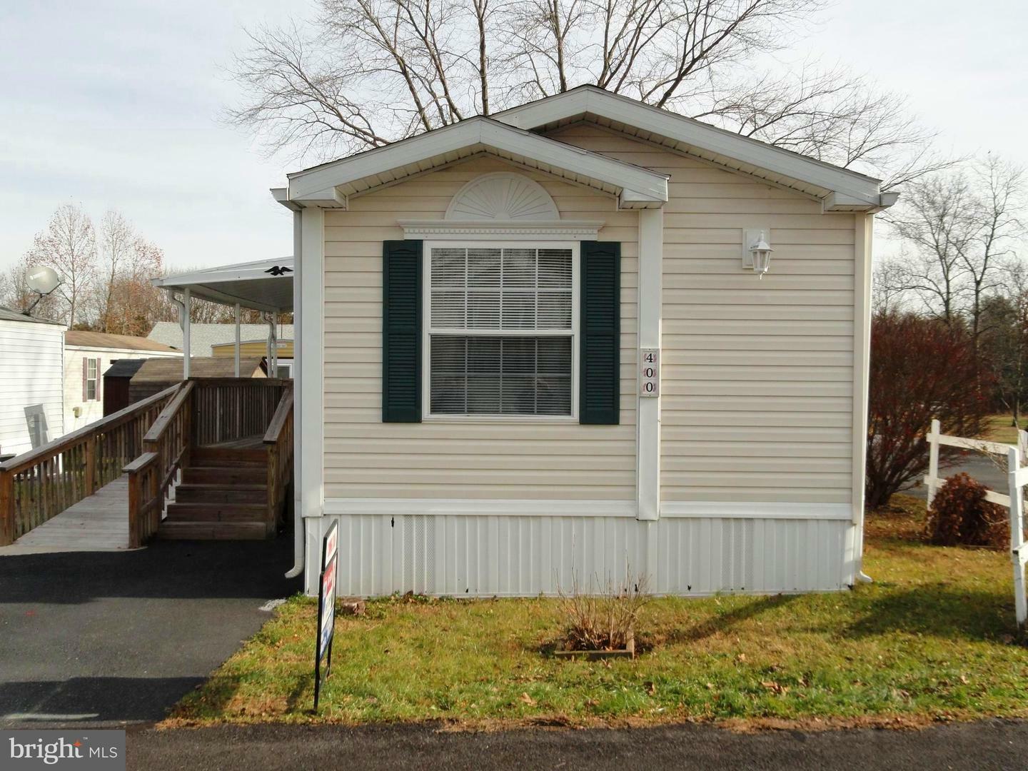 Property Photo:  400 Oak Drive  PA 18054 