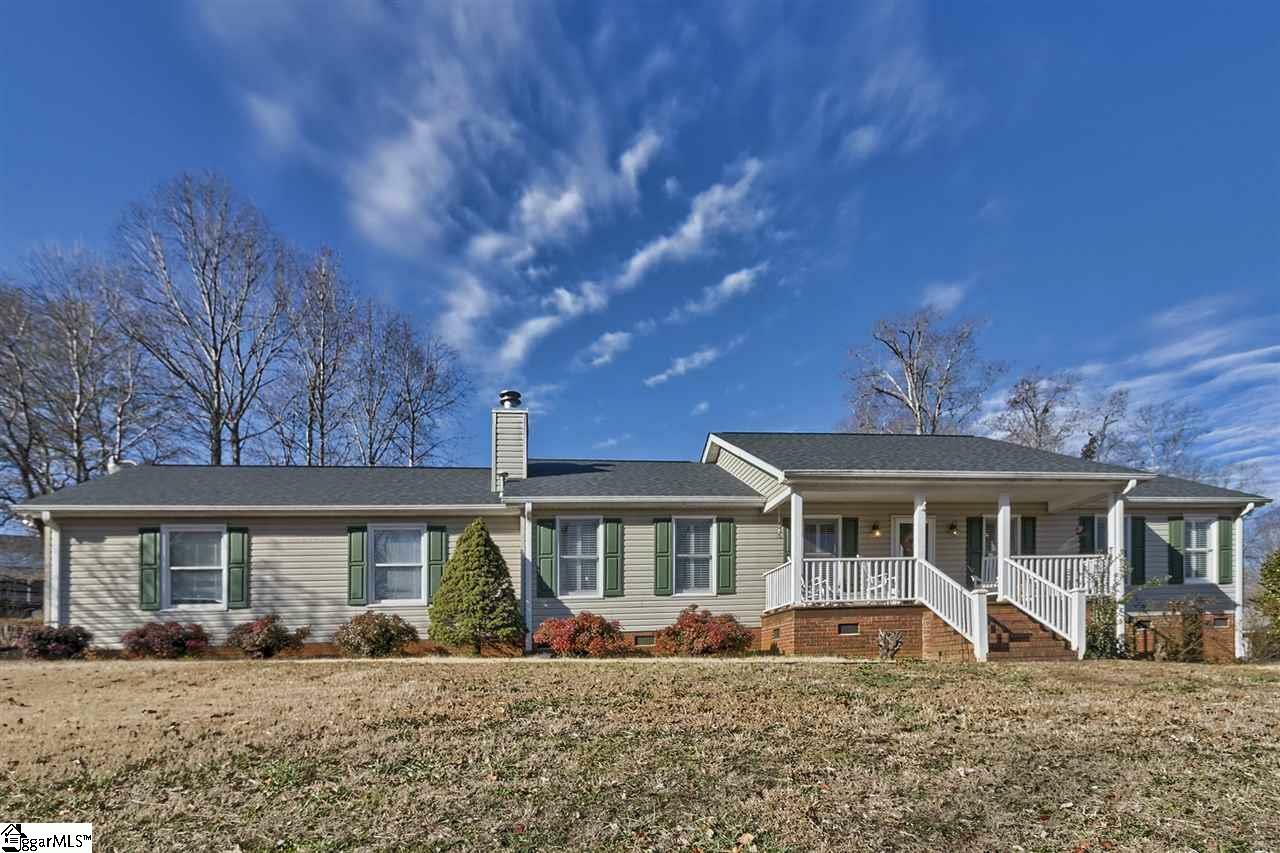 Property Photo:  103 Georgewood Court  SC 29640 