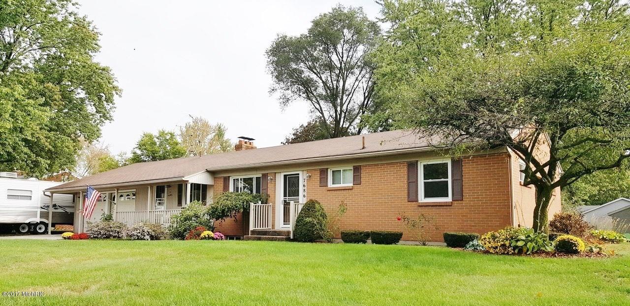 Property Photo: 7686 Walnut Avenue MI 49428