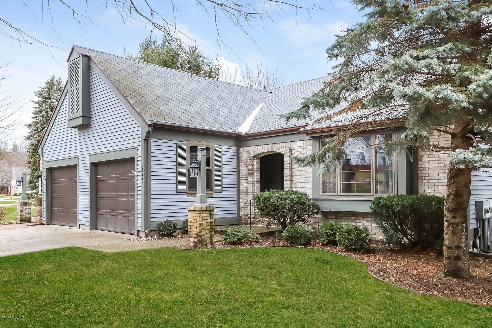 Property Photo:  17660 Woodbridge Road  MI 49456 