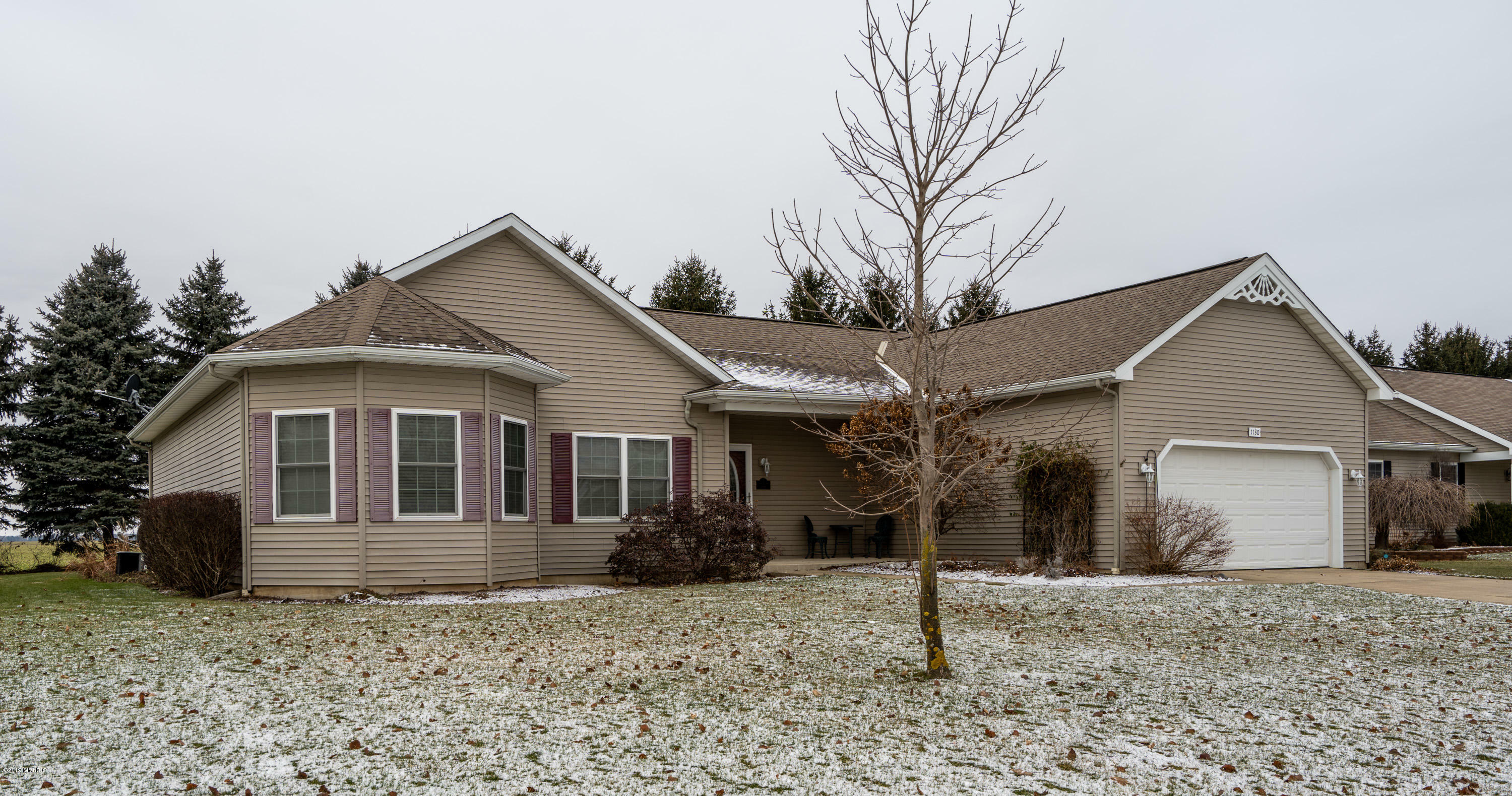 Property Photo:  1130 Meadowsweet Lane  MI 49097 