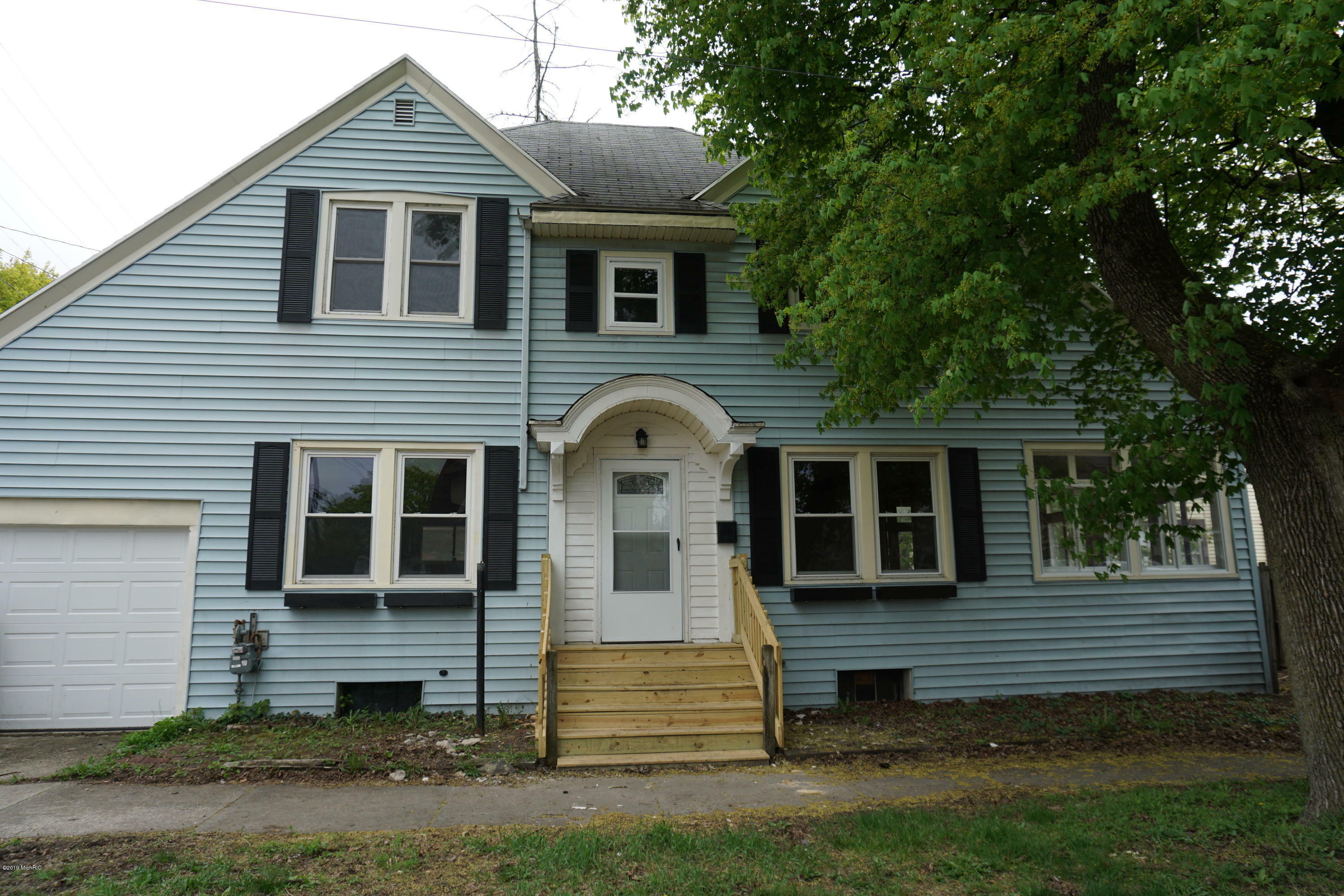 Property Photo: 1024 12th Street NW MI 49504