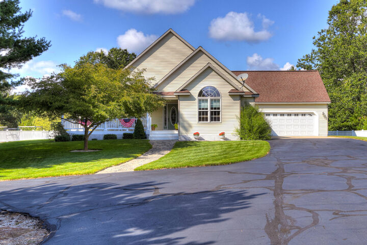 3120 W Riley Thompson Road  Whitehall MI 49461 photo