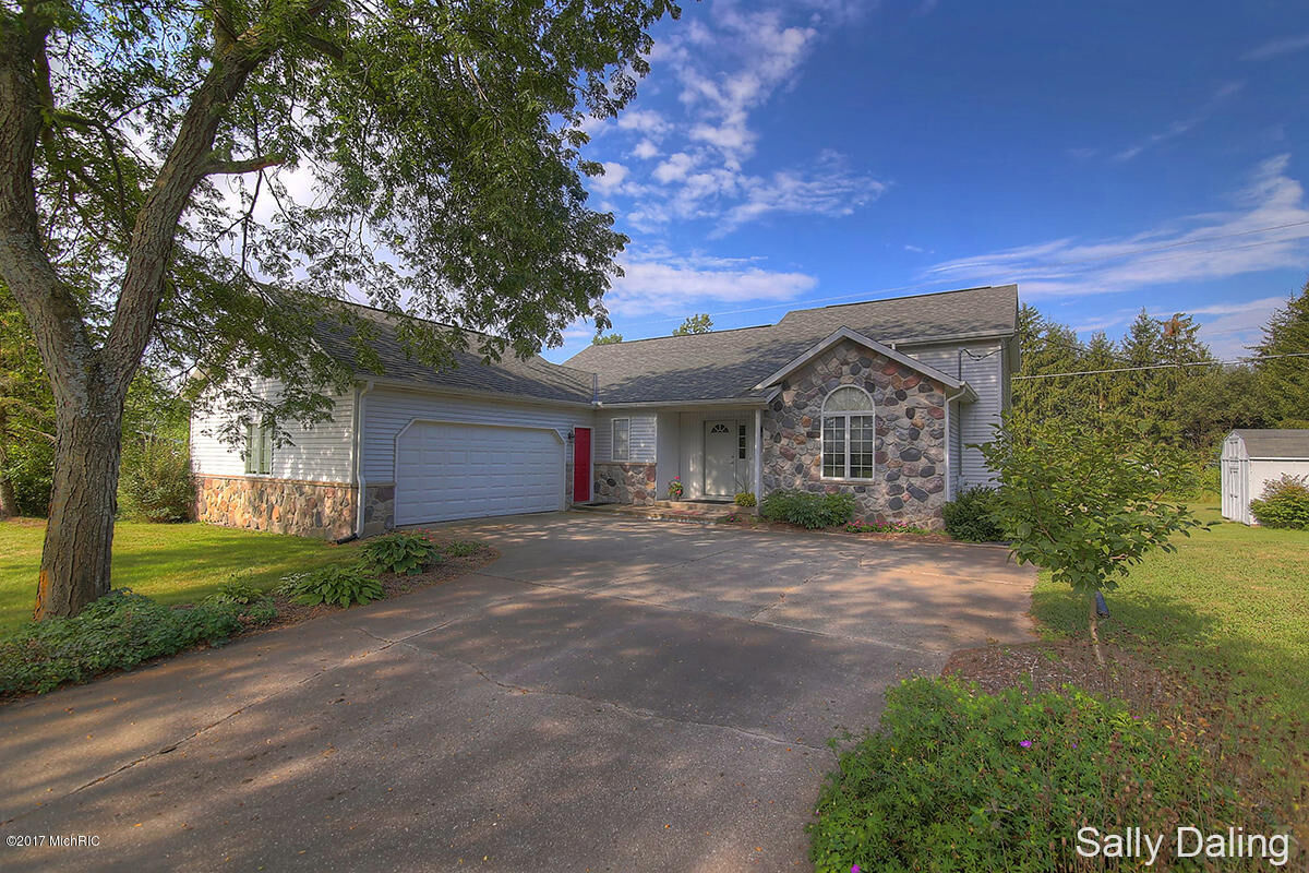 Property Photo:  10999 88th Avenue  MI 49401 