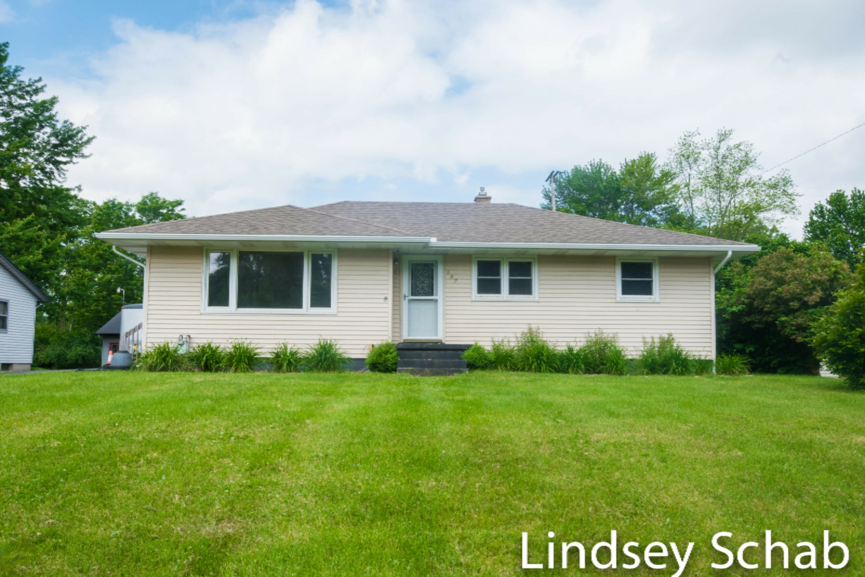 Property Photo:  147 Sunset Hills Avenue NW  MI 49534 