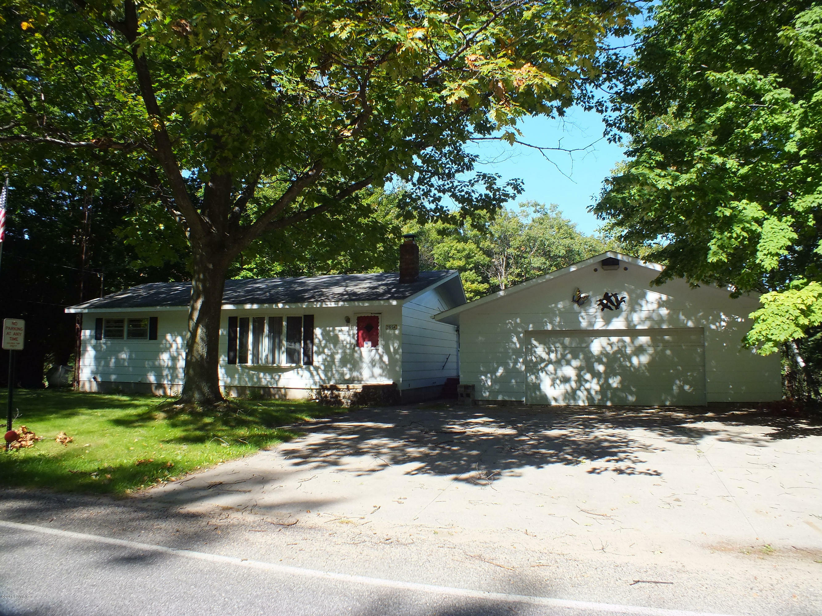 Property Photo:  9654 W Silver Lake Road  MI 49436 