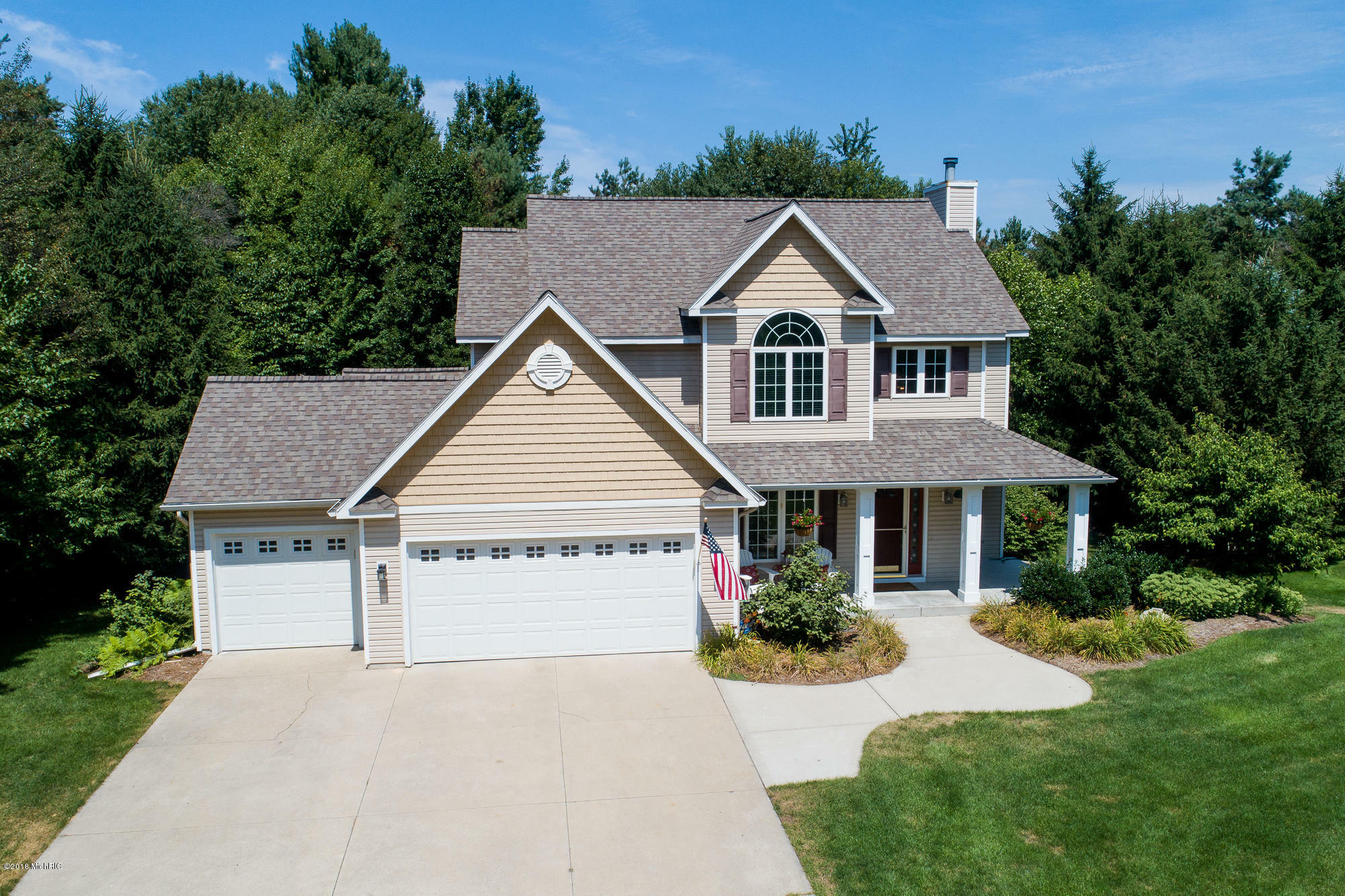 Property Photo:  14617 Woodpine Drive  MI 49424 