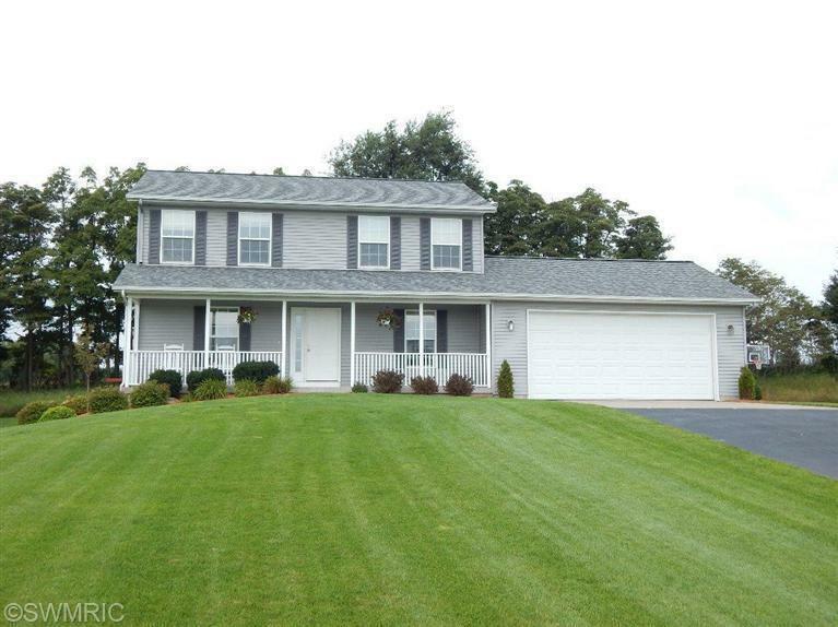 Property Photo:  12735 Indian Meadows Drive NE  MI 49319 