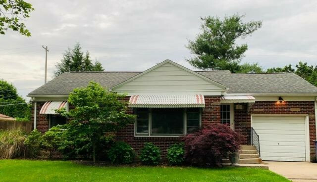 Property Photo:  1921 Fruitwood Drive NW  MI 49504 