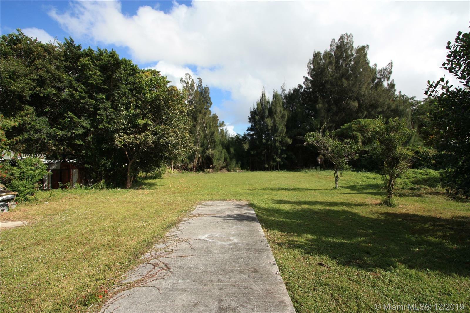 Property Photo:  15025 NE 8th Ave  FL 33161 