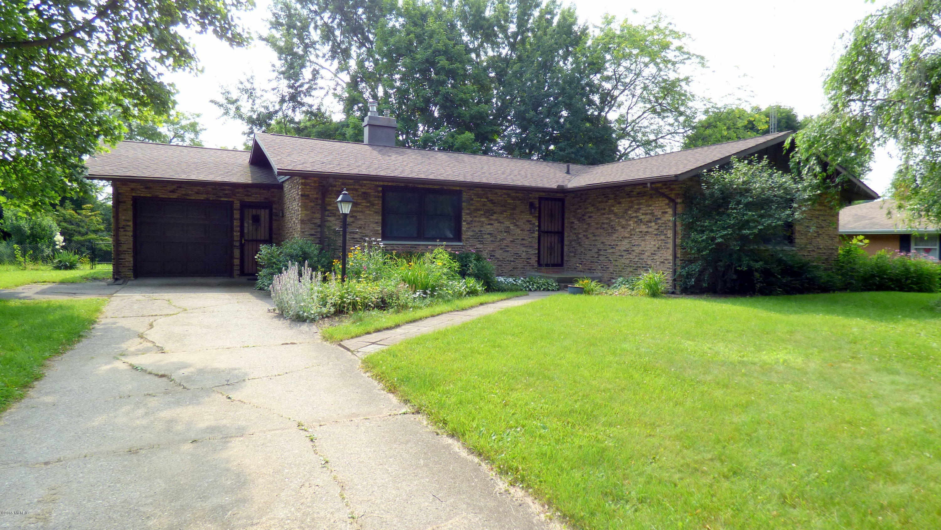 721 Chippewa Trail  Niles MI 49120 photo