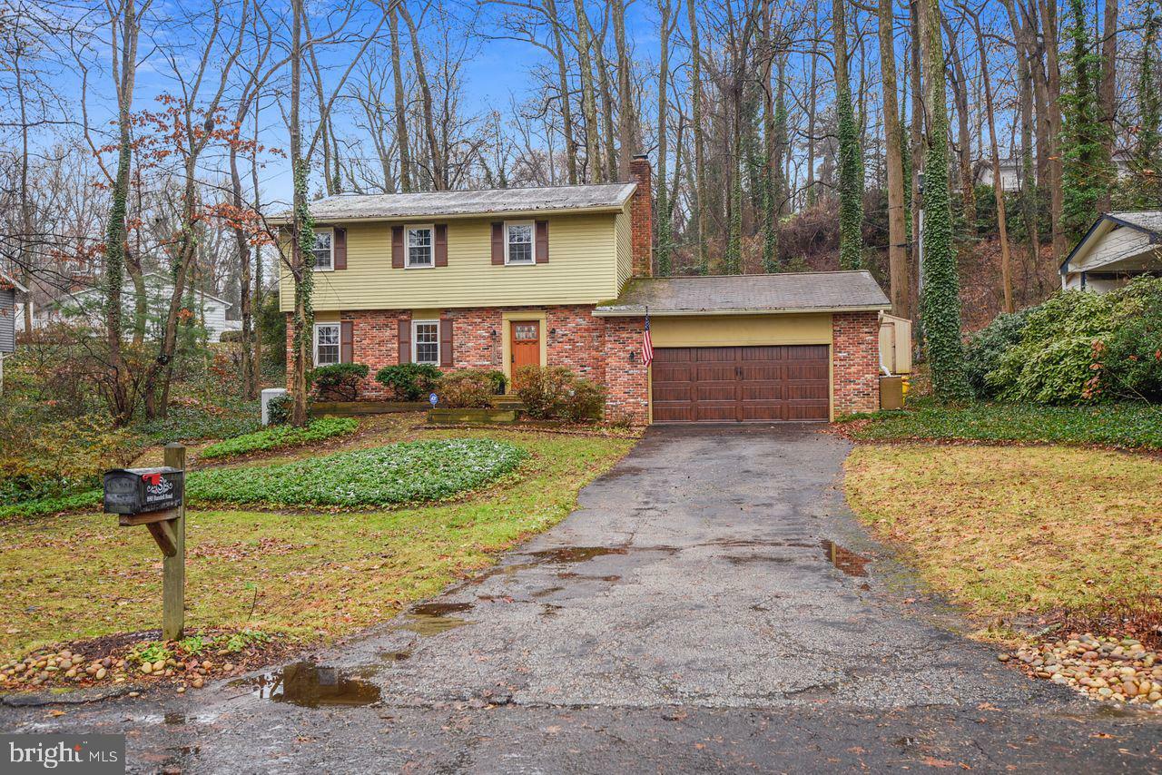 Property Photo:  880 Randell Road  MD 21146 