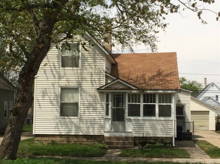 Property Photo:  113 W 17th Street  MI 49423 