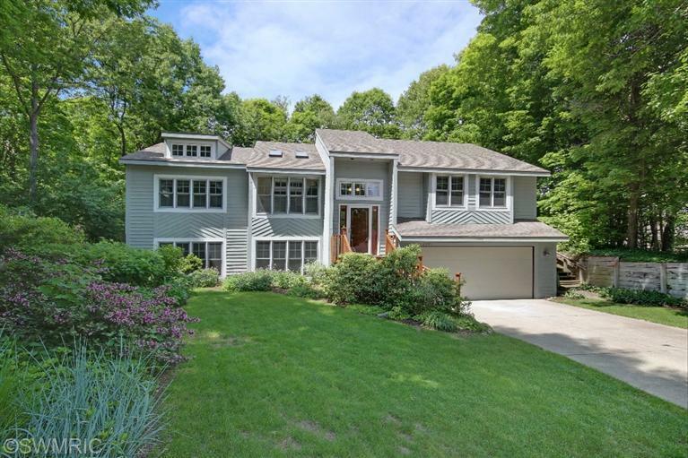 Property Photo:  2295 Sunset Bluff Drive  MI 49424 