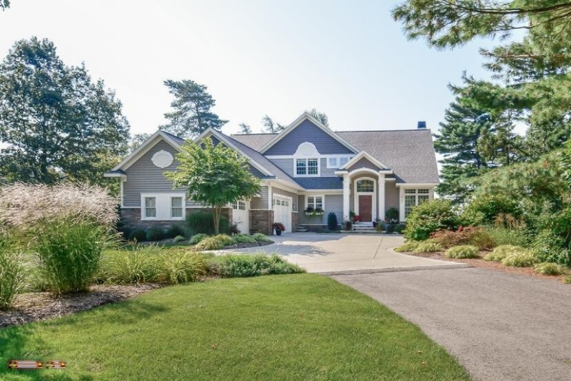 Property Photo: 15384 Leonard Road MI 49456