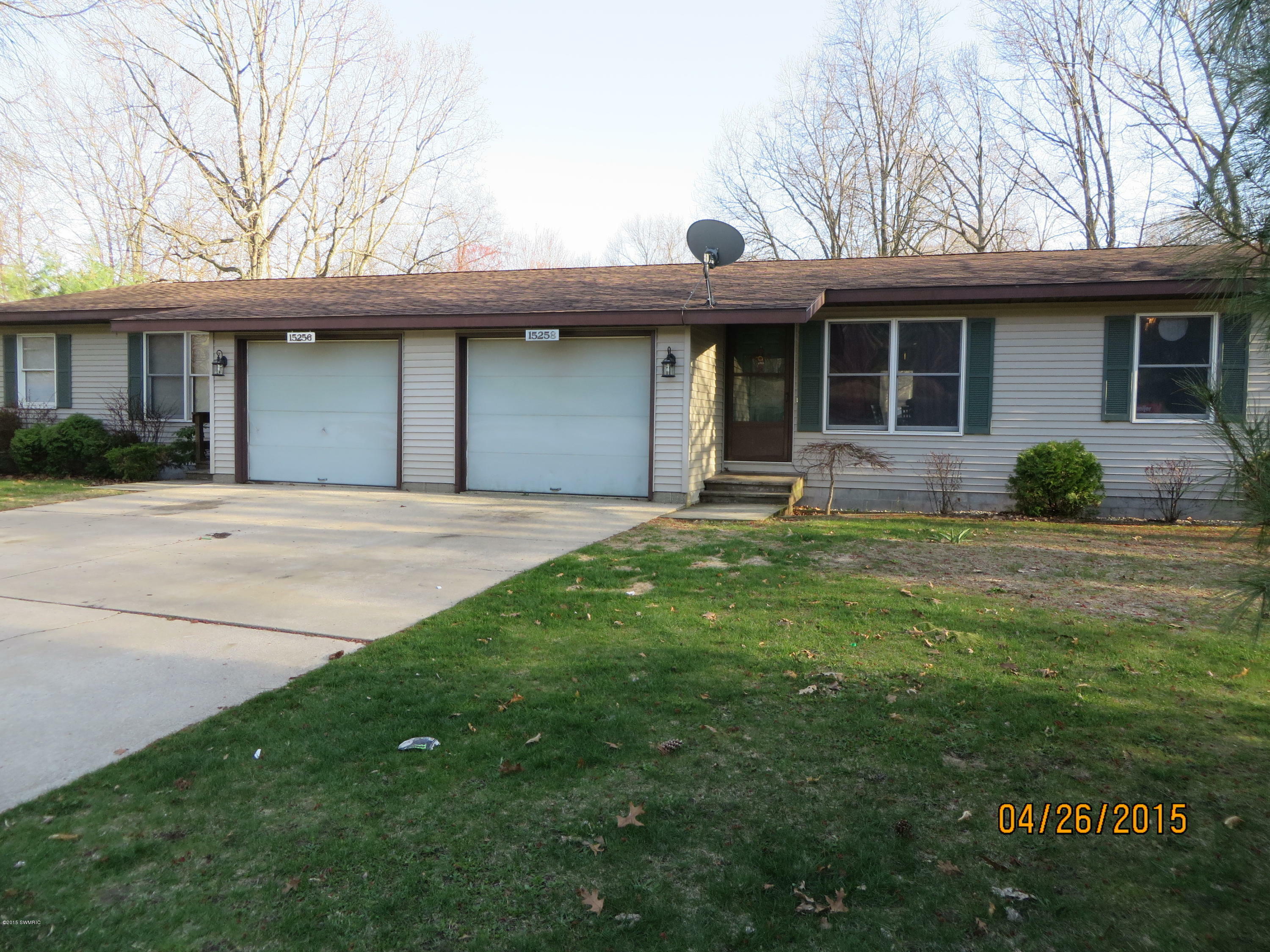 Property Photo:  15256 Millhouse Court  MI 49417 