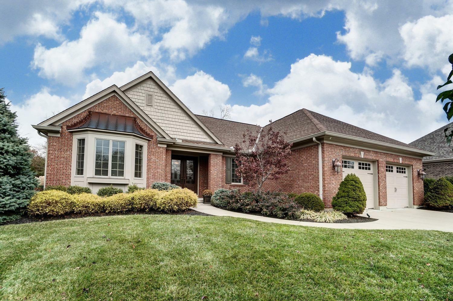 Property Photo: 4474 Ravenwood Ct OH 45244