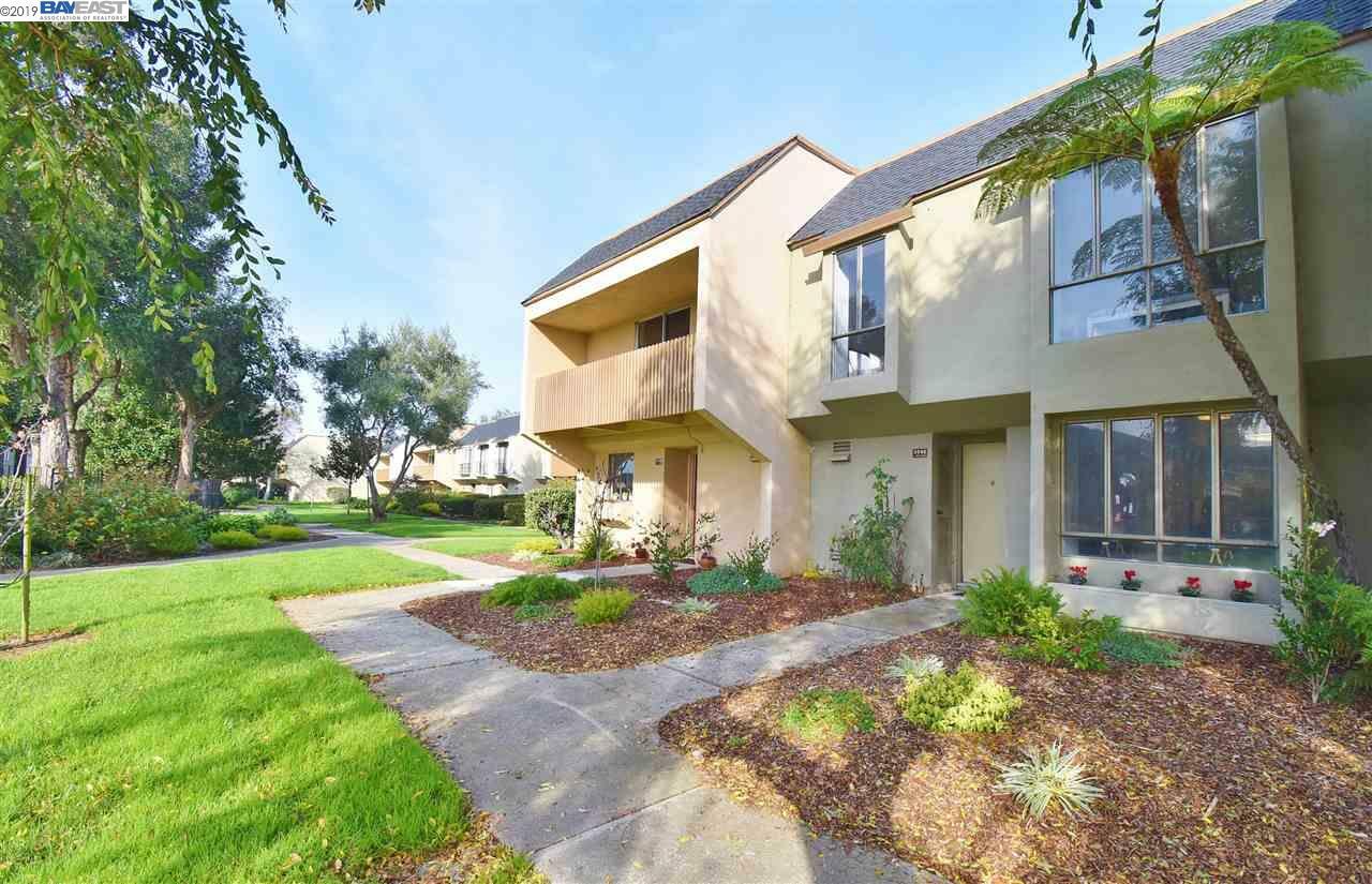 Property Photo:  3040 Cerro Vista  CA 94502 