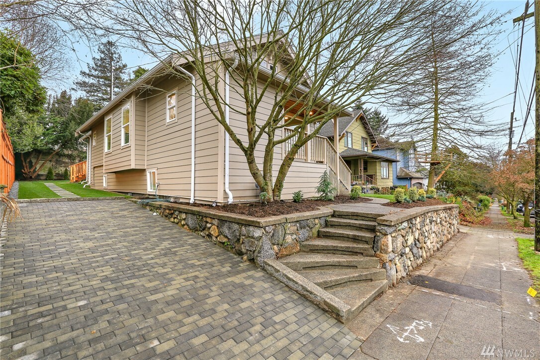 Property Photo:  6746 6th Ave NW  WA 98117 