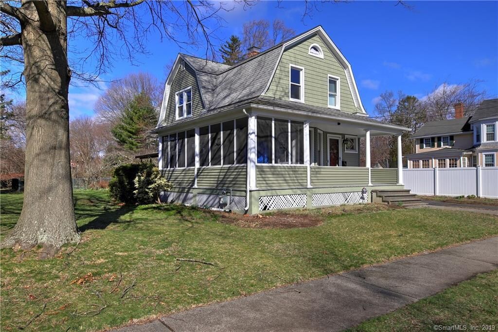 Property Photo:  182 North Street  CT 06461 