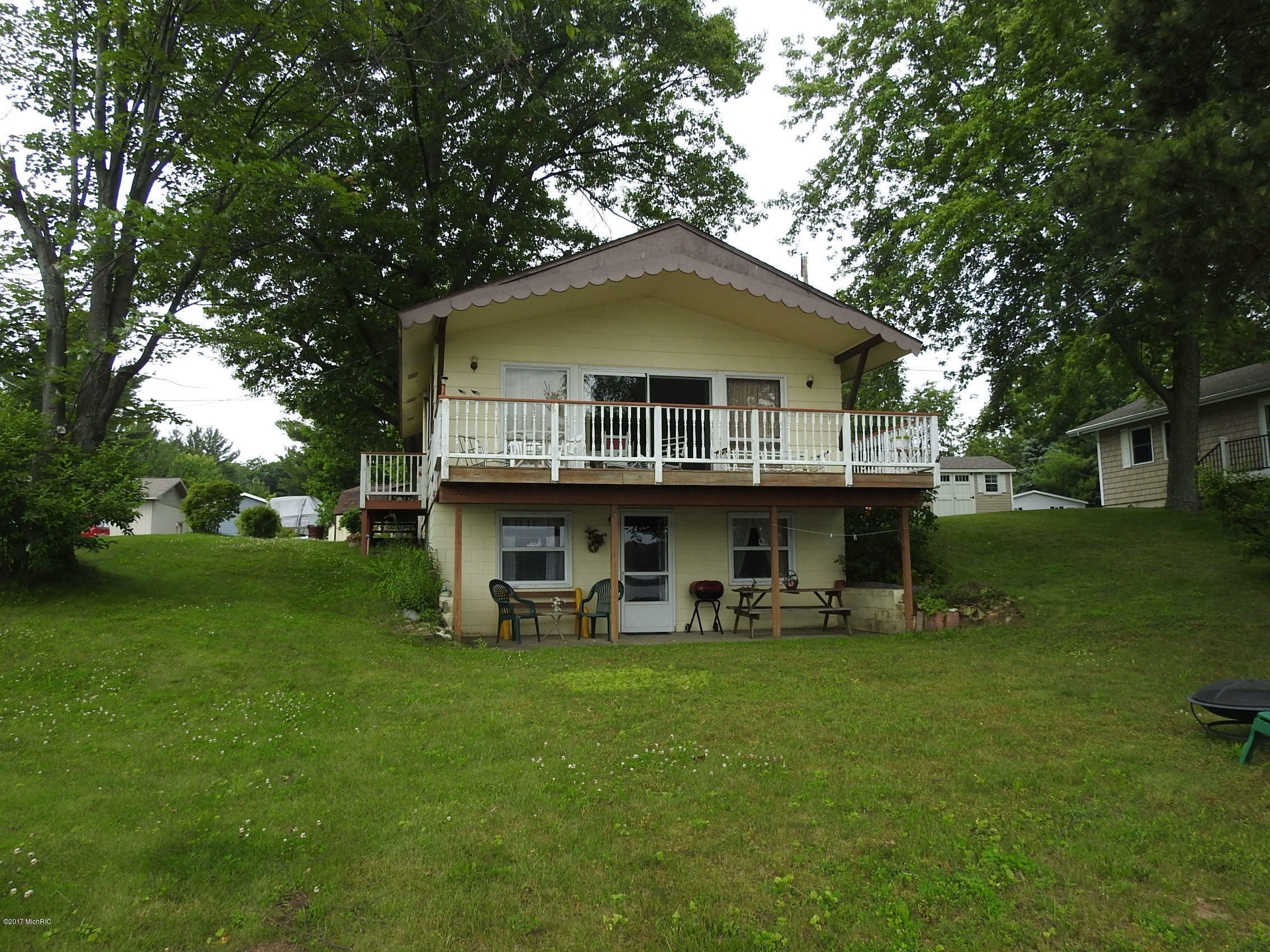 Property Photo:  8318 W Lake Villa Court  MI 49436 