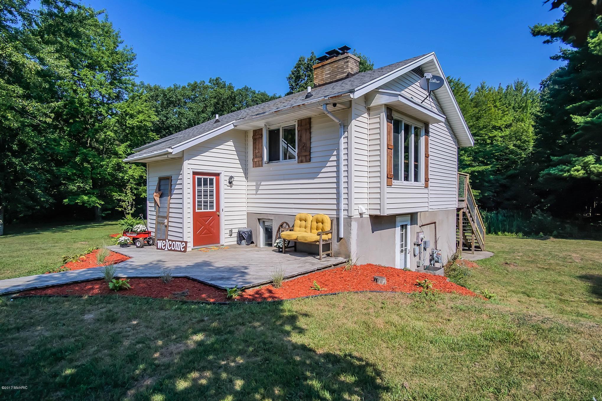Property Photo: 17757 144th Avenue MI 49456