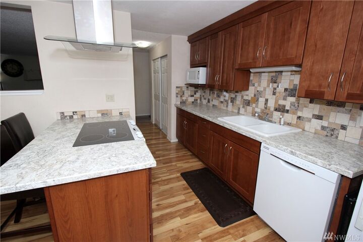 Property Photo: 1617 E 61st St WA 98404