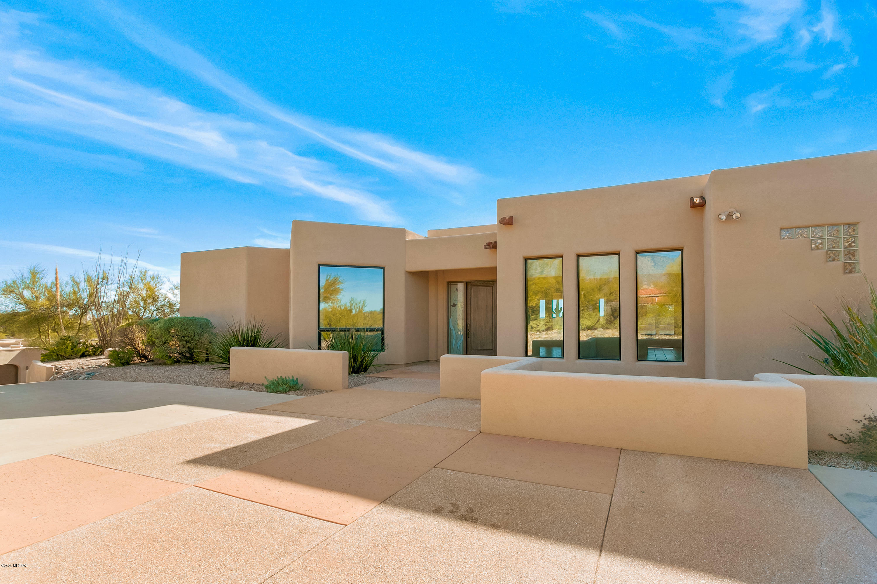 Property Photo:  5031 N Avenida De Castilla  AZ 85718 