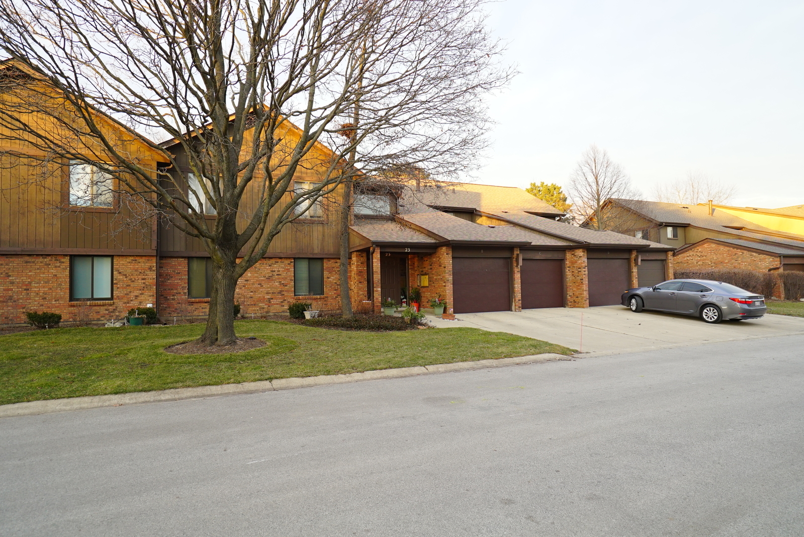 Property Photo:  23 Creekside Circle D  IL 60123 