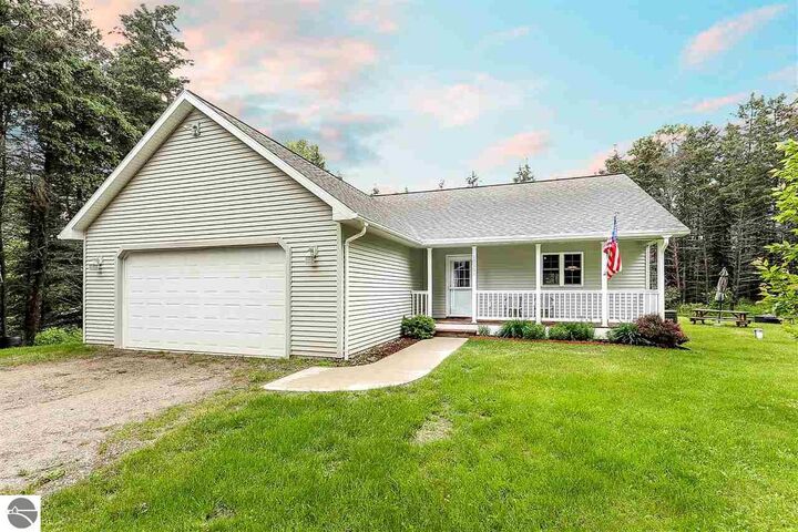 10101 Amos Wood Dr  Williamsburg MI 49690 photo