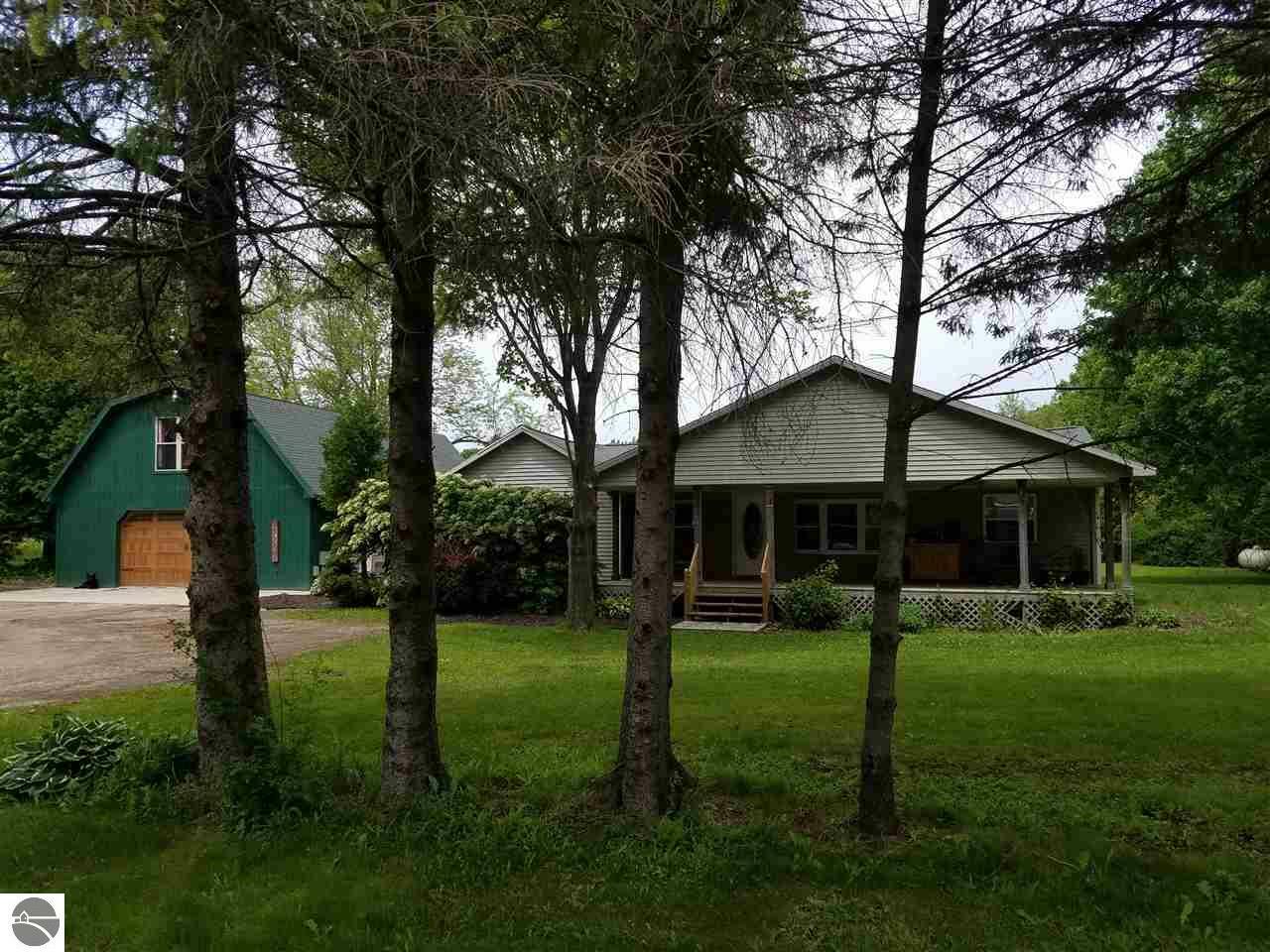 Property Photo:  8905 E Remus Road  MI 48858 