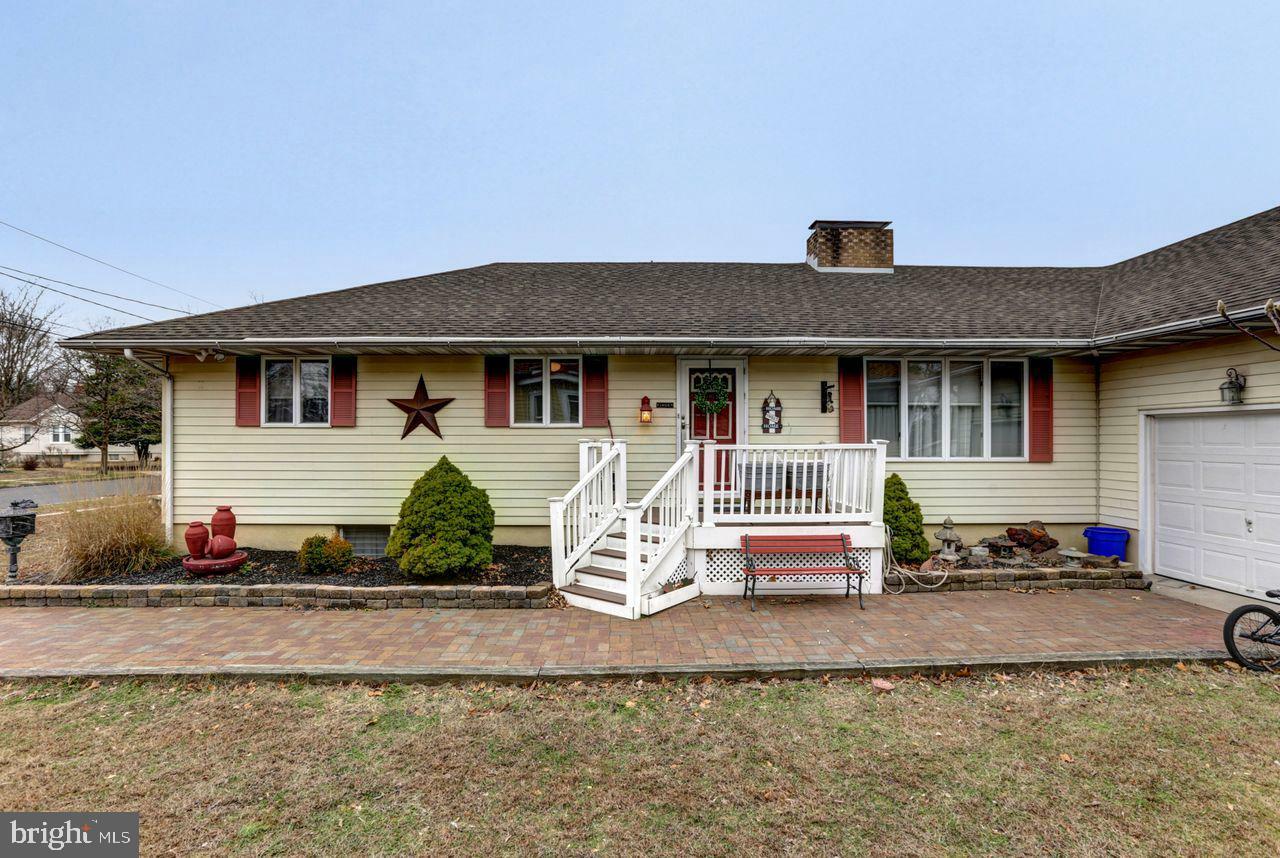 Property Photo:  617 Summit Avenue  NJ 08093 