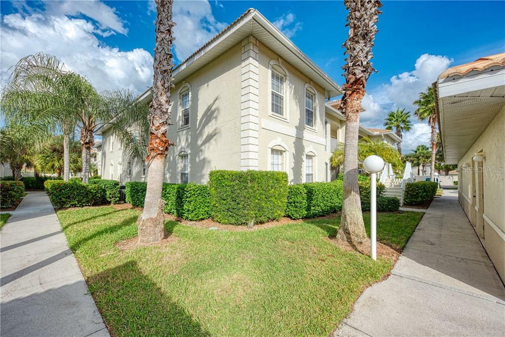 Property Photo:  5201 L Pavia Boulevard 5201  FL 34292 